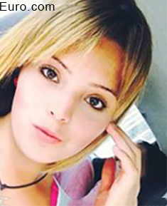 Date this happy Venezuela girl Samantha from Caracas VE2118