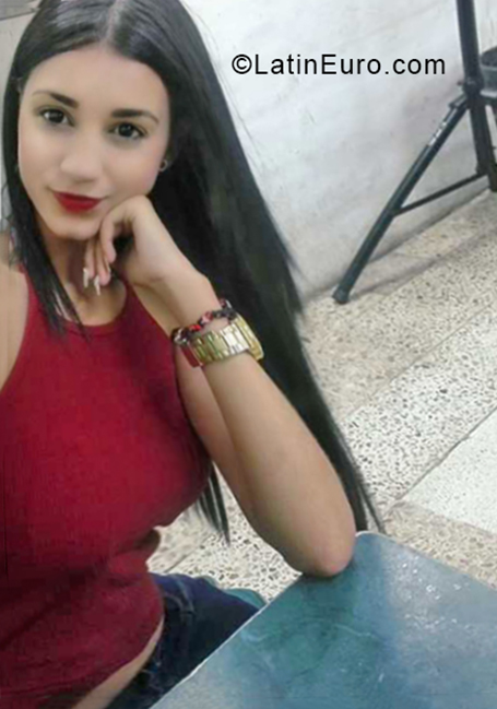 Date this delightful Colombia girl Stefana from Bogota CO25072