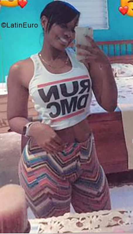 Date this charming Dominican Republic girl Katherine from Santo Domingo DO34270