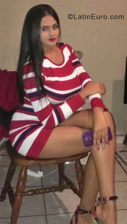 Date this cute Mexico girl Holli from Ensenada MX1628