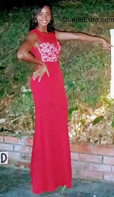 Date this hard body Colombia girl Ligia from Medellin CO25119