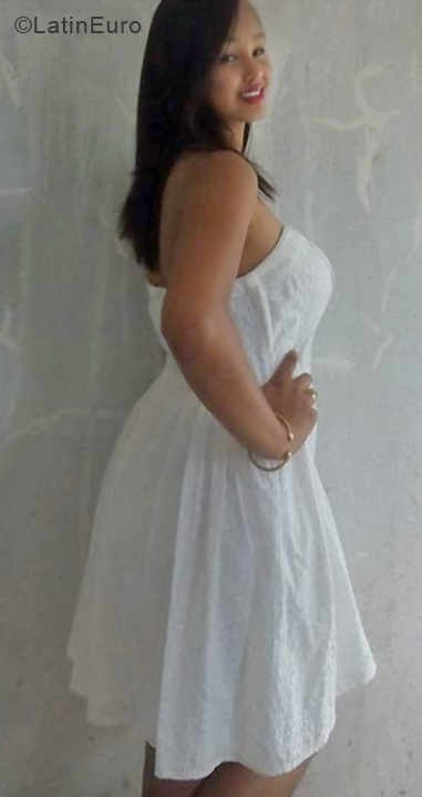 Date this hot Dominican Republic girl Mariela from Montecristi DO34373