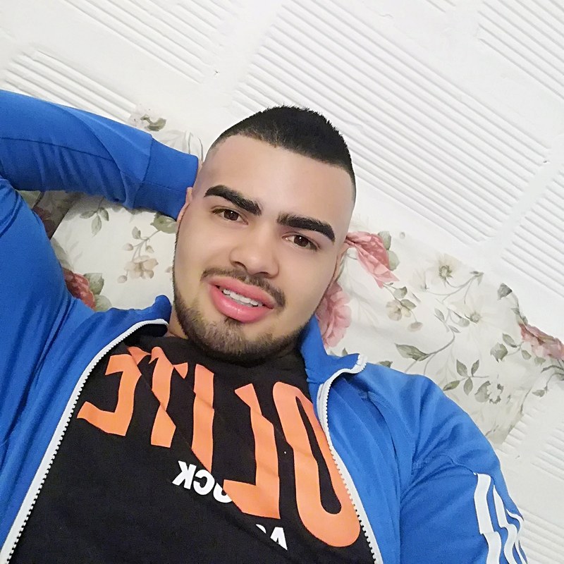 Date this tall Colombia man Juan from Medellin CO25163