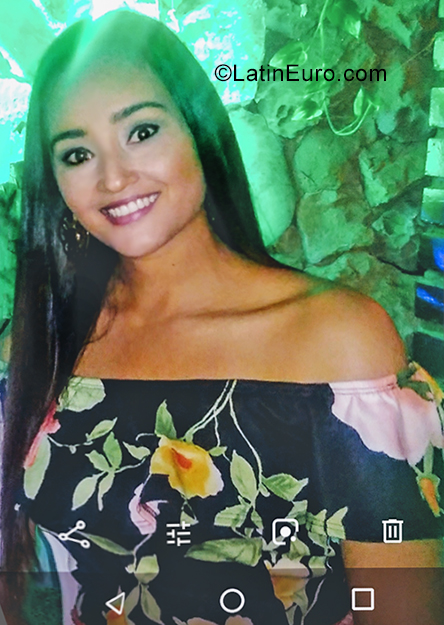 Date this pretty Colombia girl Karina from Valledupar CO25264
