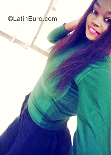 Date this young Dominican Republic girl Freez from San Pedro De Mcoris DO34680