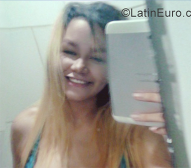 Date this fun Venezuela girl Susei from Caracas VE2343