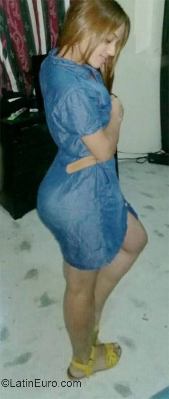 Date this exotic Colombia girl Pauin from Medellin CO25367