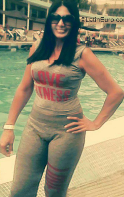 Date this passionate Venezuela girl Fortuna from Carupano VE2391