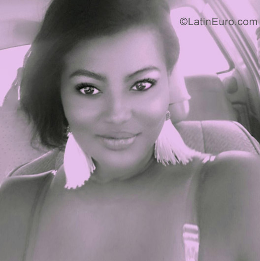 Date this foxy Dominican Republic girl Yahaira from Puerto Plata DO39923