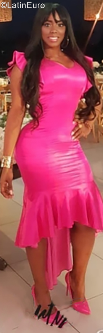 Date this nice looking Colombia girl Tamara from Cali CO25526