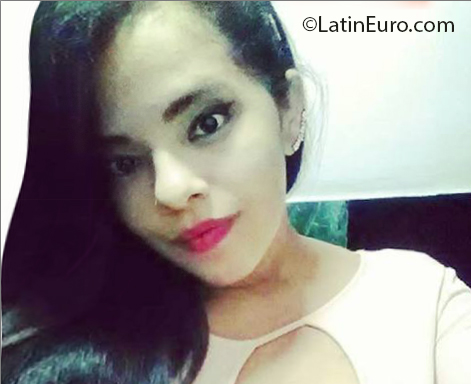 Date this young Venezuela girl Joanise from Maracaibo VE2480