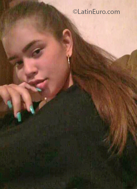 Date this exotic Venezuela girl Rosmary from Maracaibo VE2481