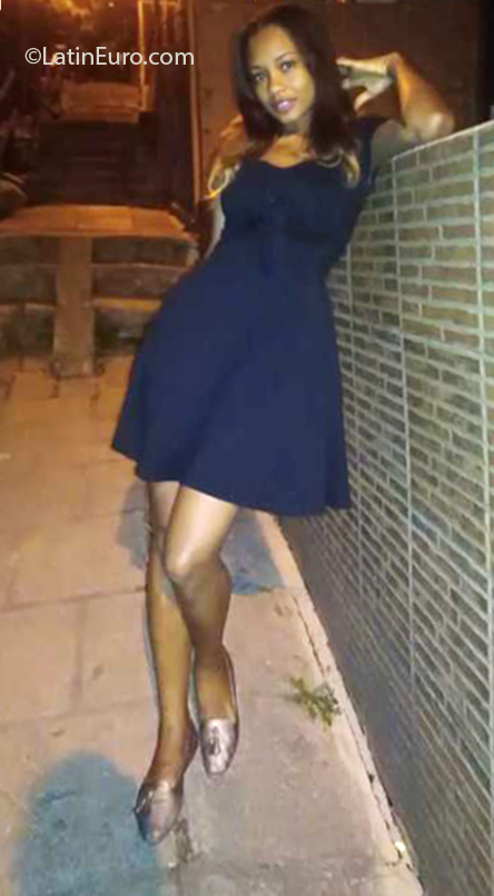 Date this tall Colombia girl Nore from Medellin CO25561
