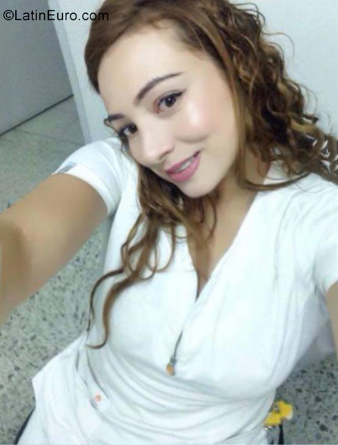 Date this charming Colombia girl Victoria from Medellin CO25578