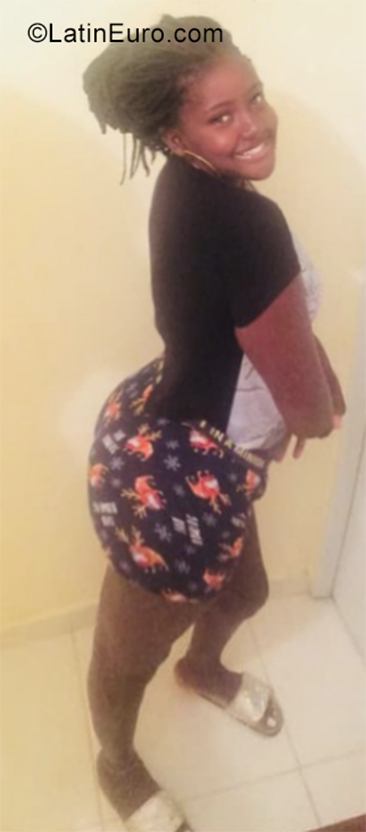 Date this pretty Dominican Republic girl Ruth from San Pedro De Macoris DO35318