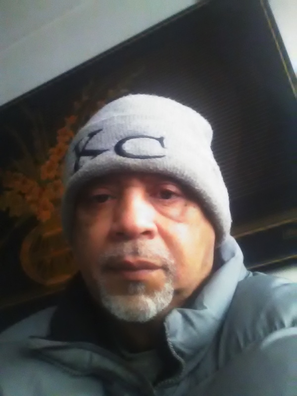 Date this happy United States man Mike1600 from Kansas City US20104