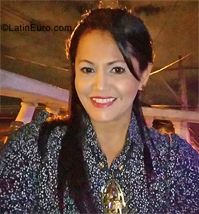 Date this lovely Colombia girl Fabiola from Barrancabermeja CO25738