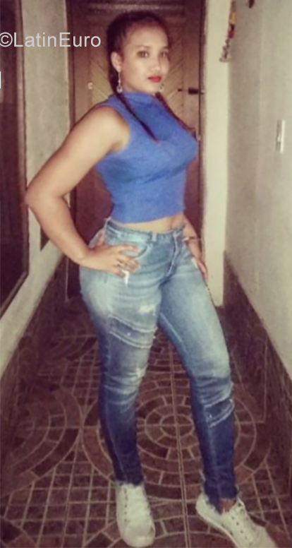 Date this georgeous Colombia girl Angie from Medellin CO25804