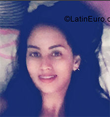 Date this pretty Colombia girl Natalia from Cali CO25814