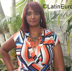 Date this voluptuous Dominican Republic girl Ana from Santiago DO35563