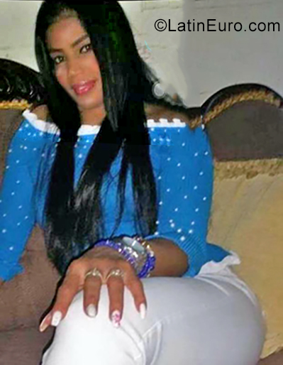 Date this beautiful Dominican Republic girl Haydee from Santiago DO35639