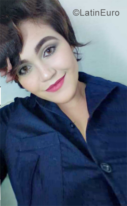 Date this sultry Brazil girl Carolina from Rio De Janeiro BR10890