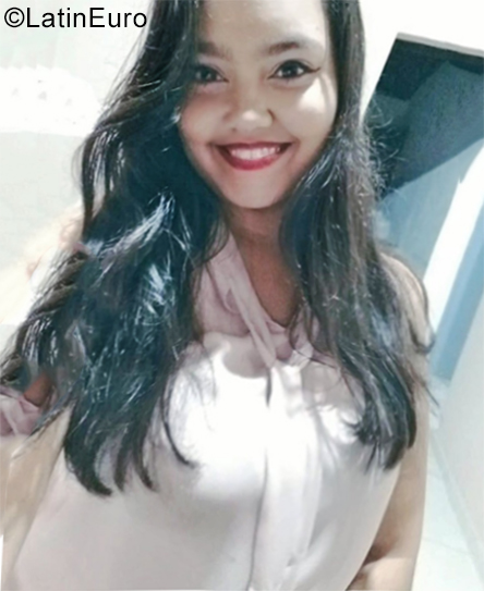 Date this stunning Brazil girl Marilia from Joao Pessoa BR10894