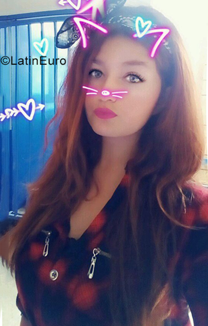 Date this hot Chile girl Fernanda from Santiago CL142