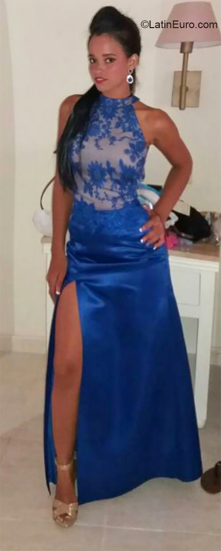 Date this passionate Dominican Republic girl Niky from Santo Domingo DO35764