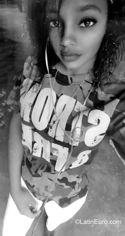 Date this charming Dominican Republic girl Marisol from Samana DO35789