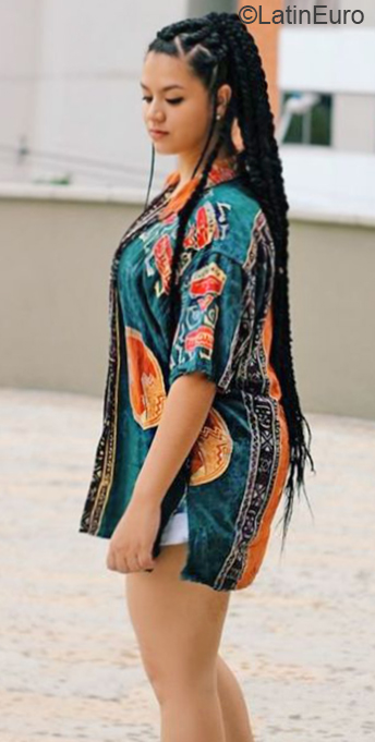 Date this pretty Colombia girl Ashanty from Medellin CO25943