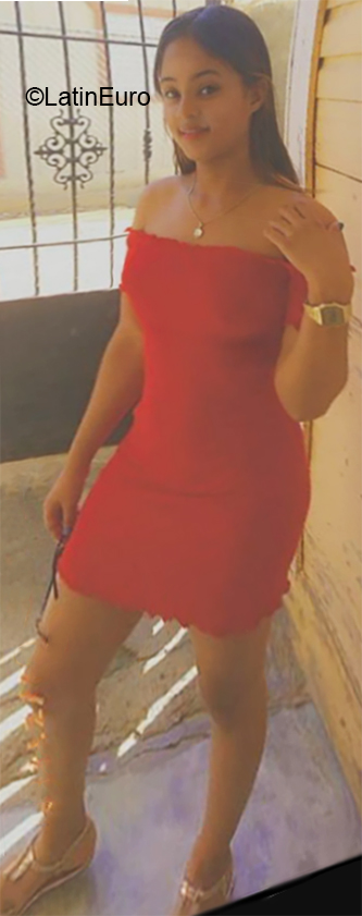 Date this hard body Dominican Republic girl Sheyla from Mao Valverde DO35794