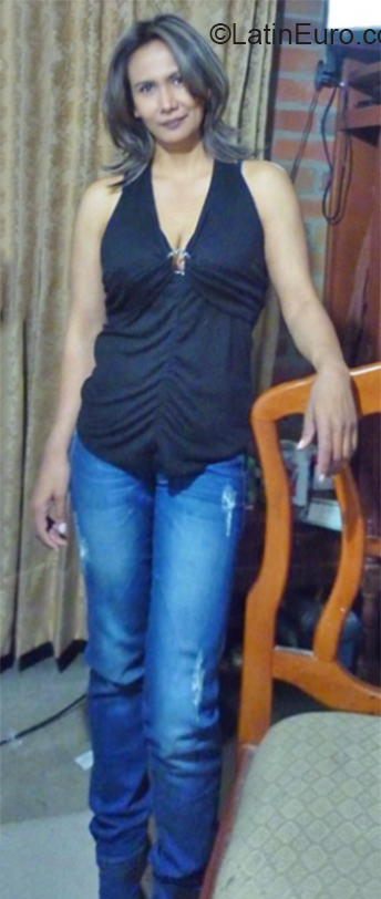 Date this foxy Colombia girl Yoli from Bogota CO25948