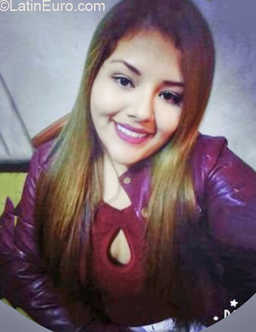 Date this hot Peru girl Naty from Lima PE1429