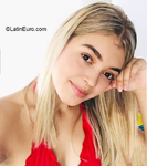 tall Colombia girl Diana from Bucarmanga CO25976