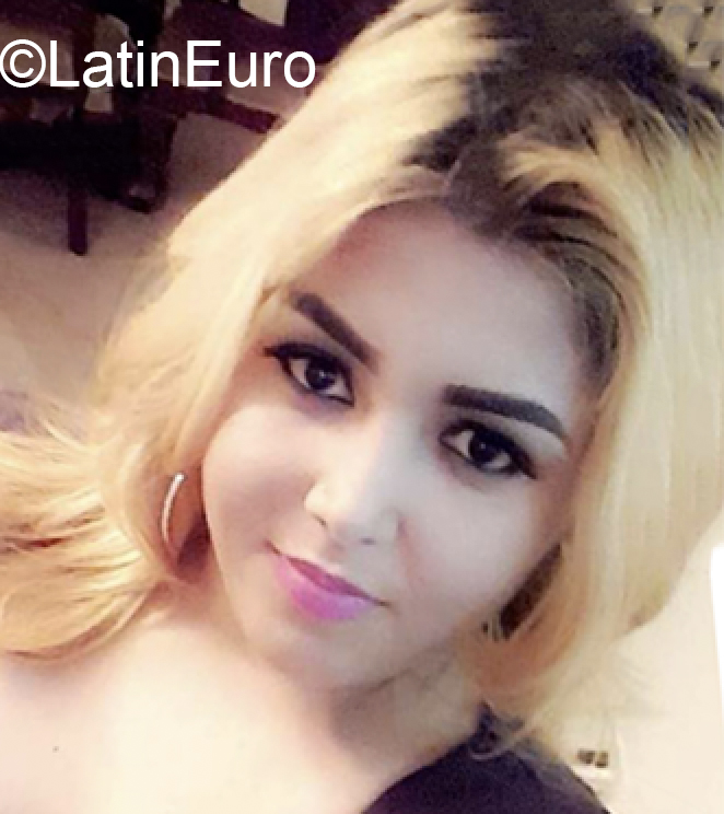 Date this cute Dominican Republic girl Lady from Santiago De Los Caballeros DO35933