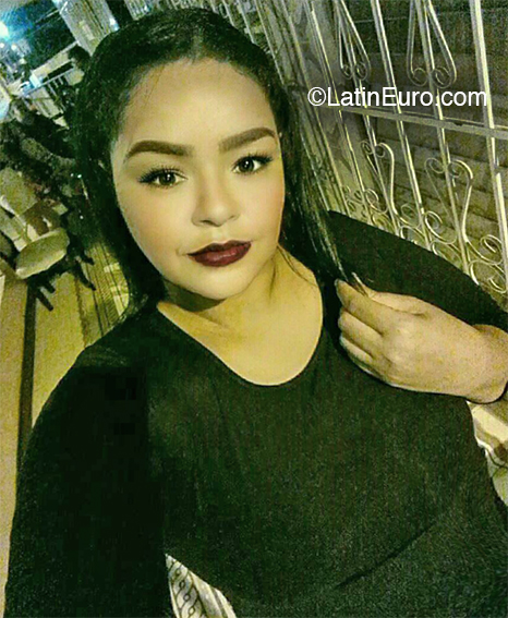Date this passionate Colombia girl Sindy from Barranquilla CO26070