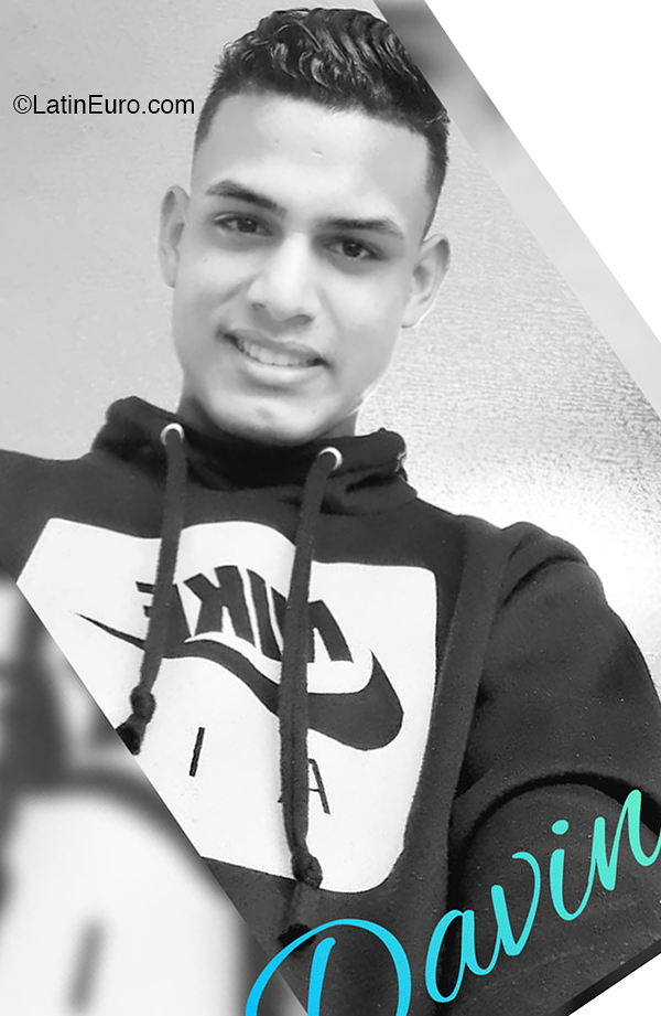 Date this gorgeous Venezuela man Dave from Maracay VE2709