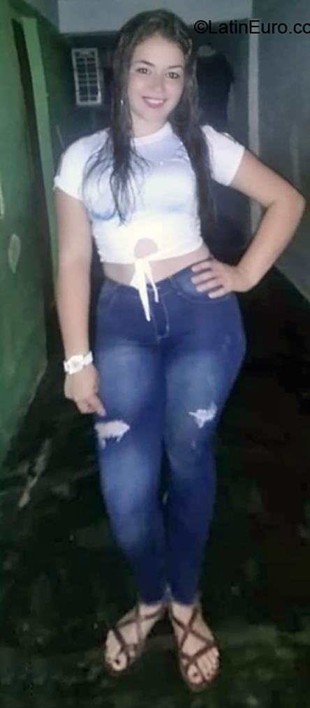 Date this lovely Colombia girl Yaireth from Cucuta CO26072