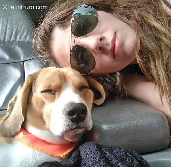 Date this hot Colombia girl Anyela from Bogota CO27947