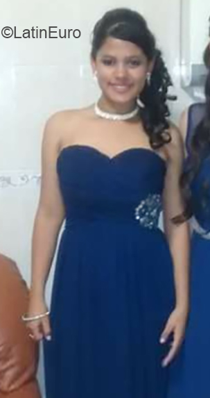 Date this gorgeous Mexico girl Vanessa from Saltillo MX1700