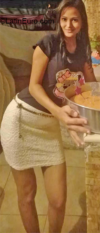 Date this tall Venezuela girl Carolina from Ciudad Guayana VE2733