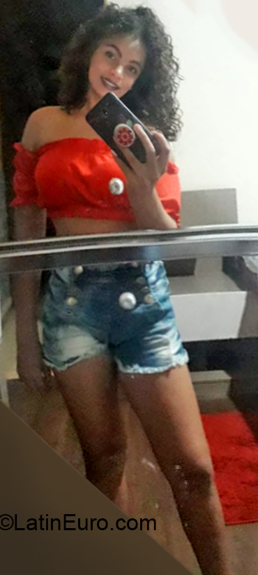 Date this sensual Brazil girl Isabela from Porto Alegre BR10940
