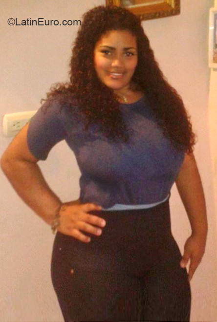 Date this cute Venezuela girl Nati from Venezuela VE2748