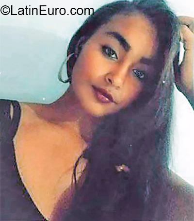 Date this gorgeous Brazil girl Welen from Belo Horizonte BR10942