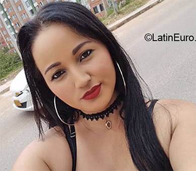 Date this gorgeous Colombia girl Ingrid from Bucaramanga CO26219