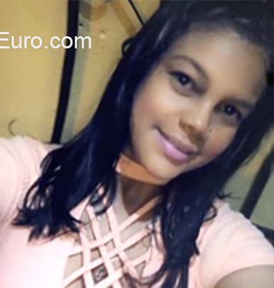 Date this cute Dominican Republic girl Ashley from Santiago DO36628