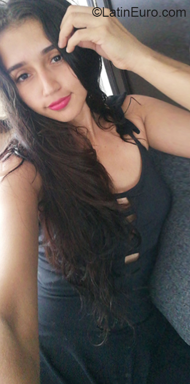 Date this tall Colombia girl Marcela from Cucuta CO26327