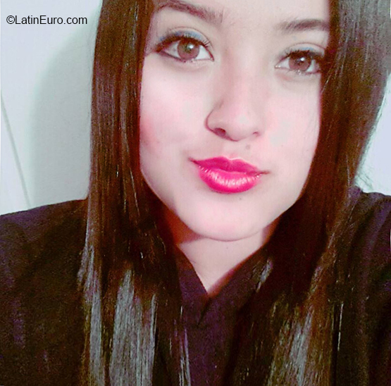Date this georgeous Ecuador girl Jhoana from Guaranda EC411