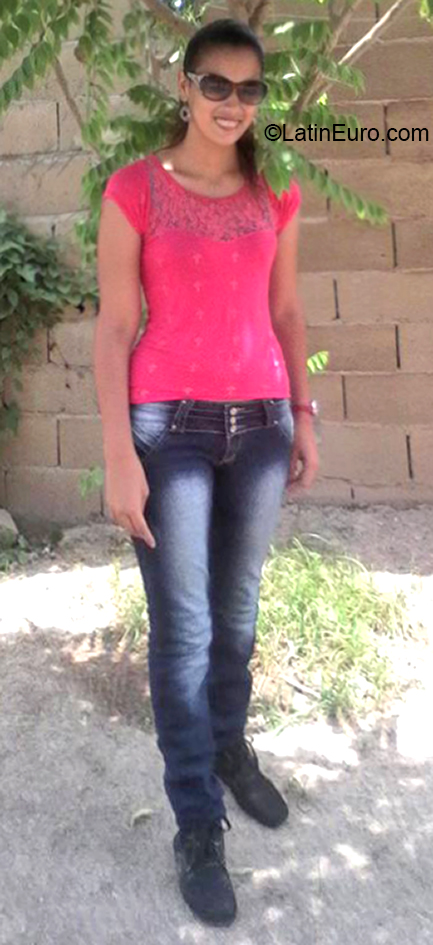 Date this exotic Venezuela girl Joelsi from Barcelona VE2848